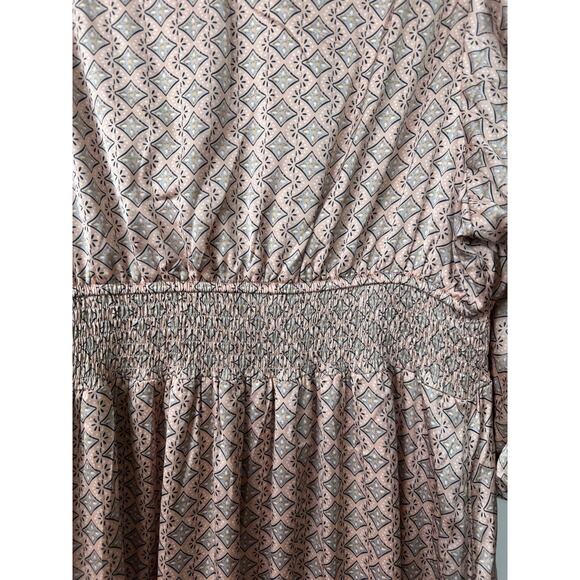 Polagram The Delling Patterned Dress in Dusty Salmon Size M Satin Smocked A47 - Picture 8 of 10